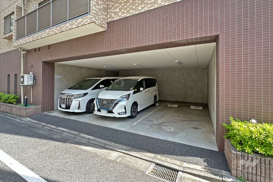 敷地内駐車場（屋内平面式）