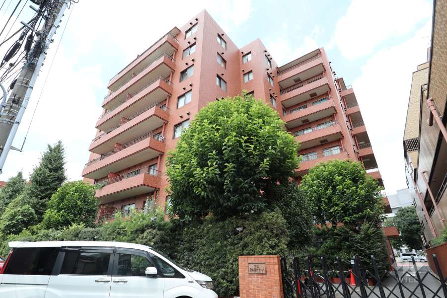 駒込ペアシティの外観（南東側から）