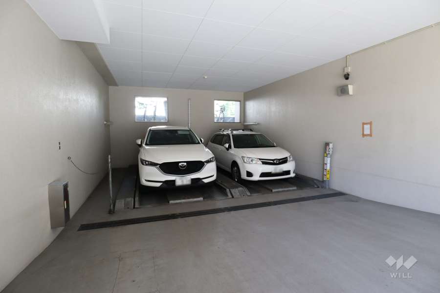 敷地内駐車場（屋内機械式）