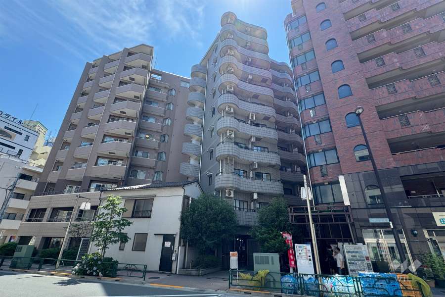 タウンシップ田端の外観（西側から）　.