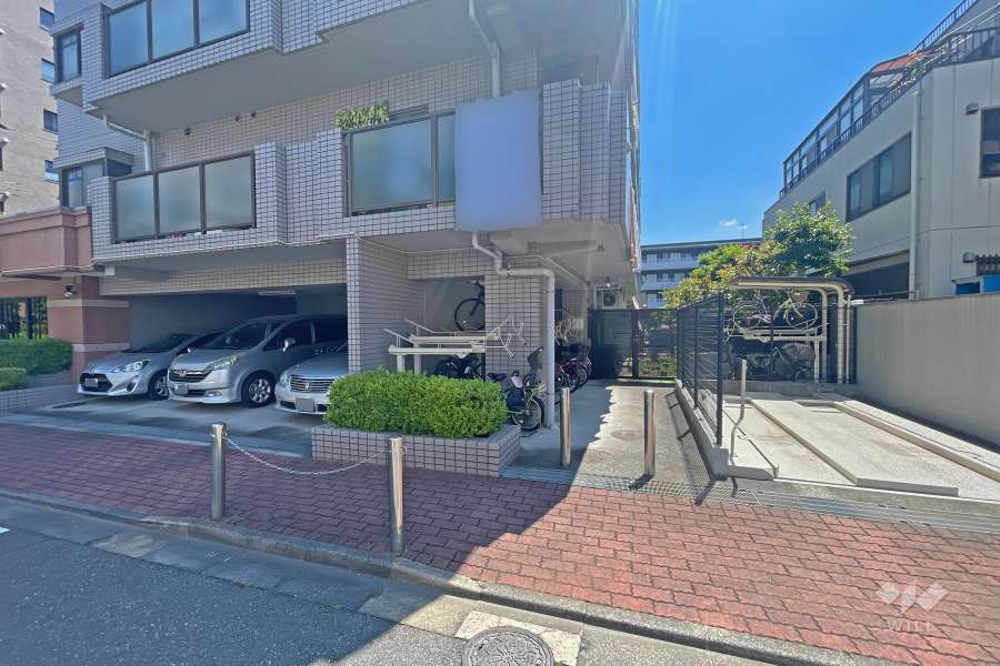敷地内駐車場（屋外平面式）