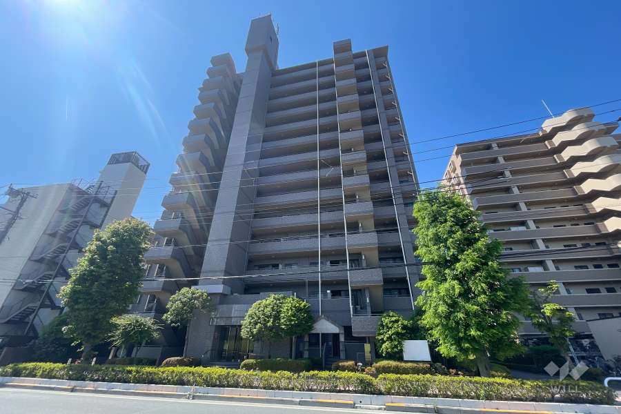 カルム赤羽の外観（北西側から）