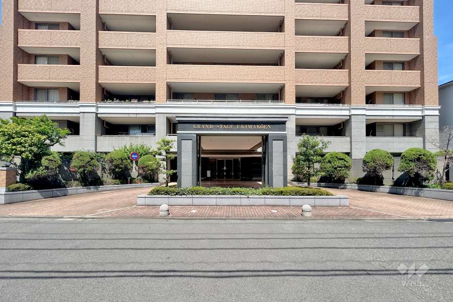 敷地入り口