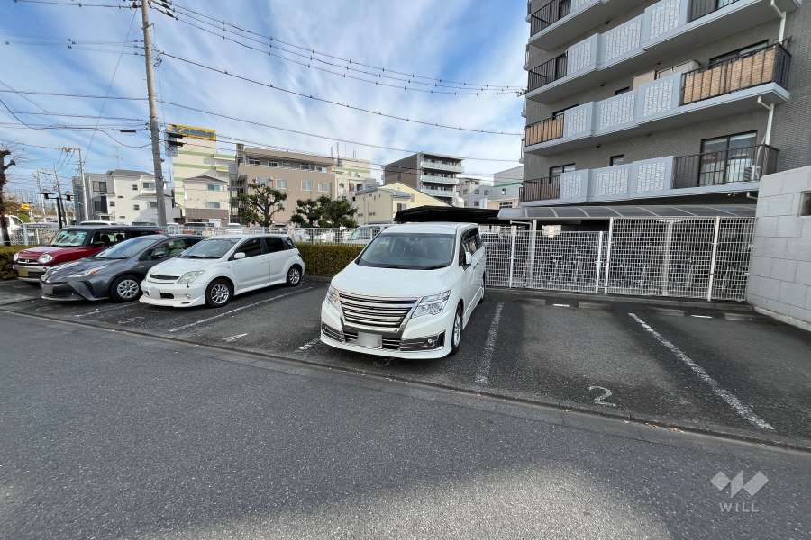 敷地内駐車場（屋外平面式）