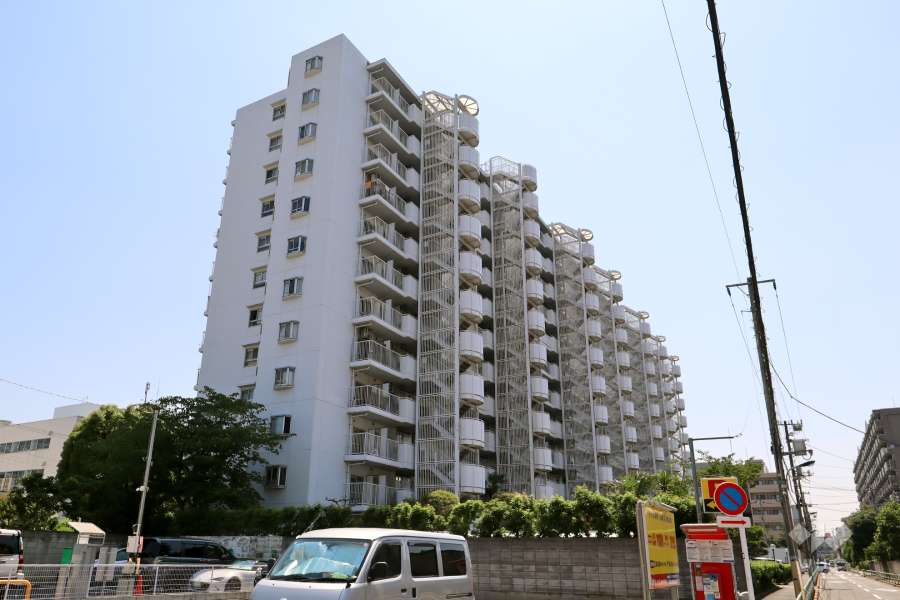 ディアハイム赤羽の外観（北東側から）