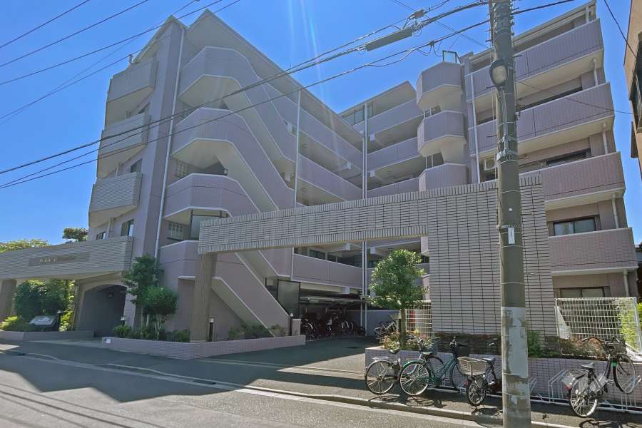 ライオンズシティ浮間公園の外観（北西側から）