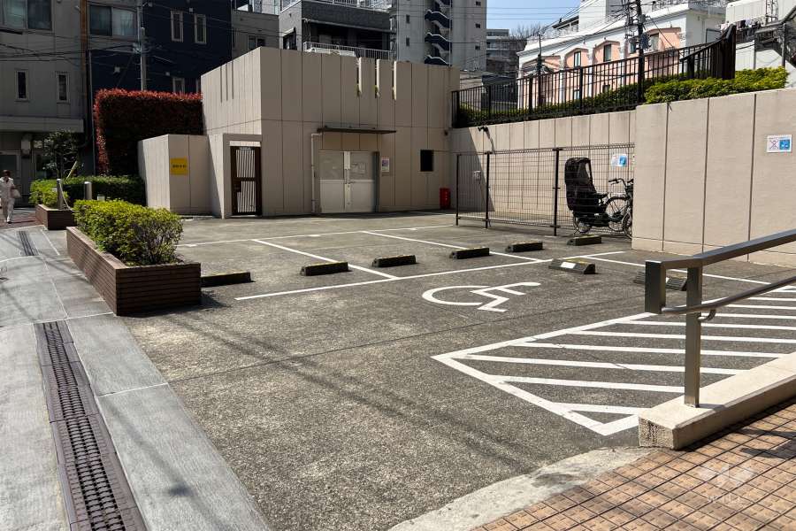 敷地内駐車場（屋外平面式）