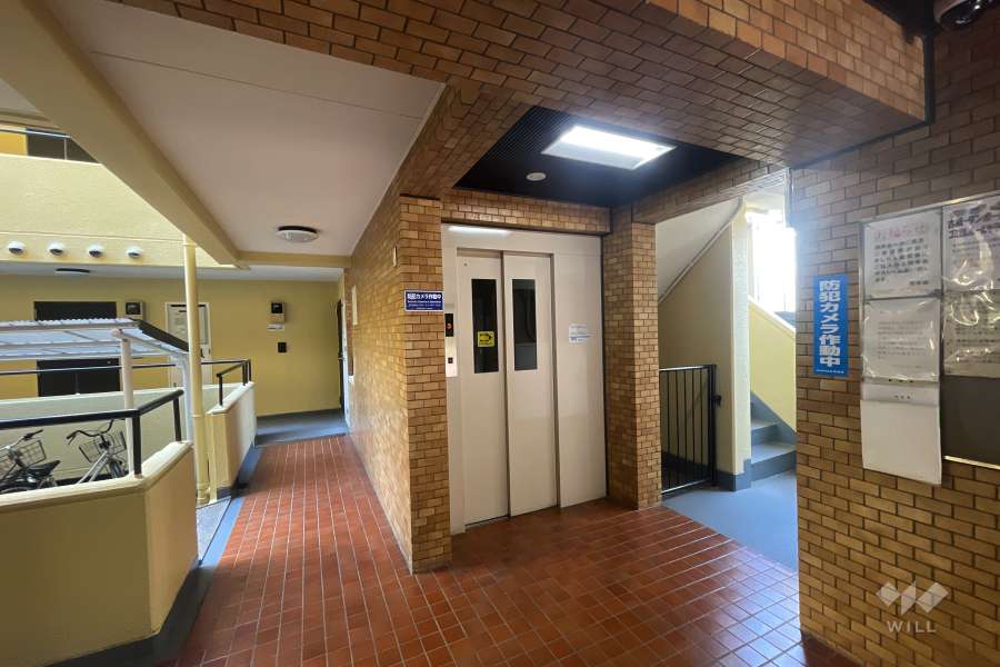 エントランスホール