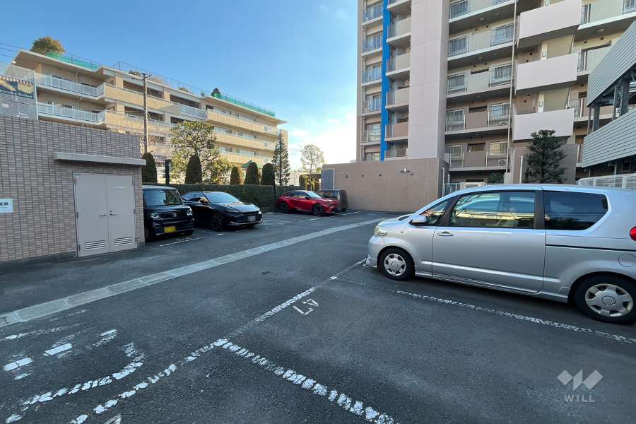 敷地内駐車場（屋外平面式）