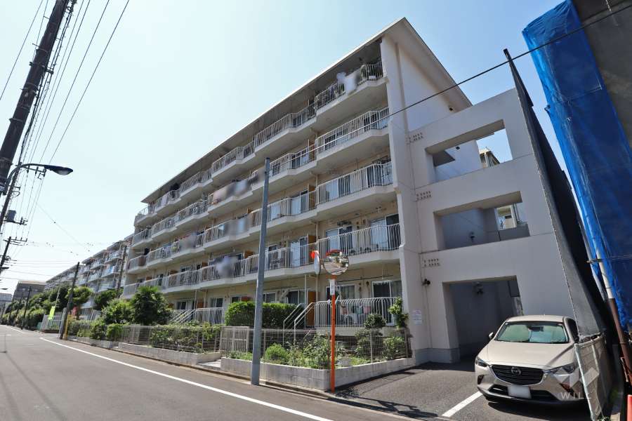 リレント赤羽の外観（南東側から）