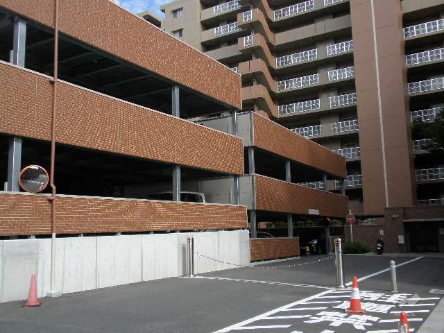 駐車場棟