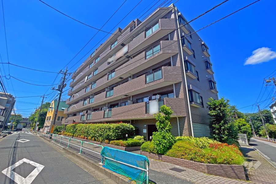 浮間公園ダイカンプラザの外観（北東側から）