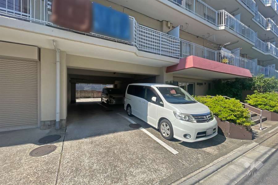 敷地内駐車場（屋外平面式）