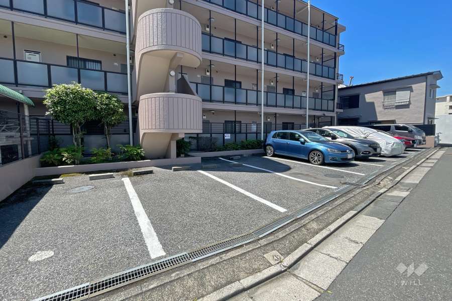 敷地内駐車場（屋外平面式）