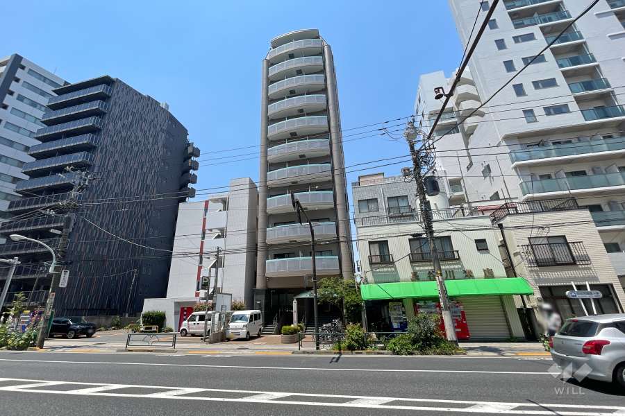 エスティア駒込の外観（東側から）