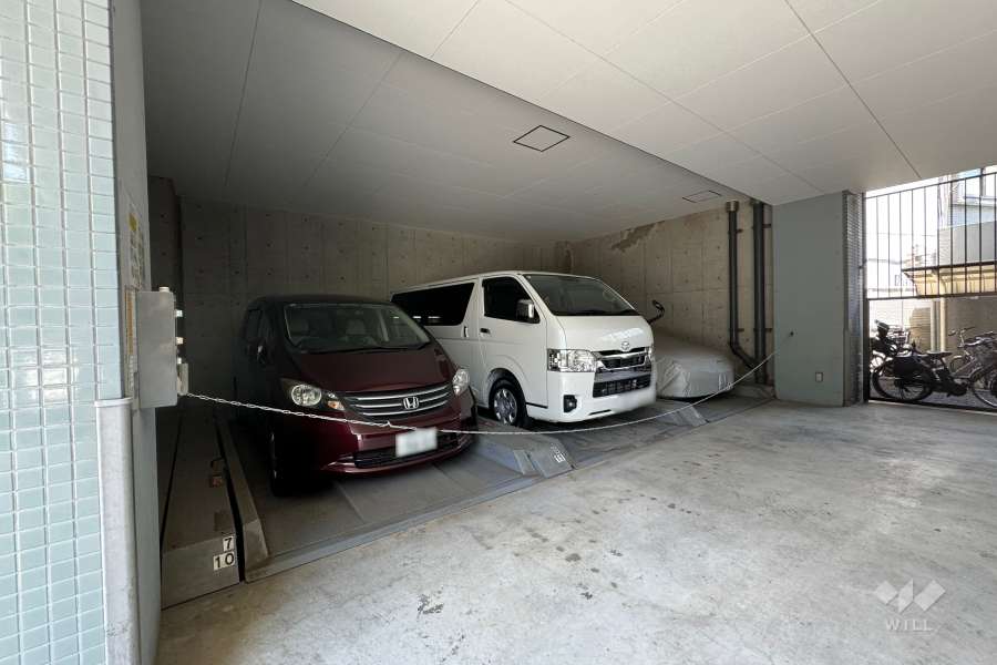 敷地内駐車場（屋内機械式）
