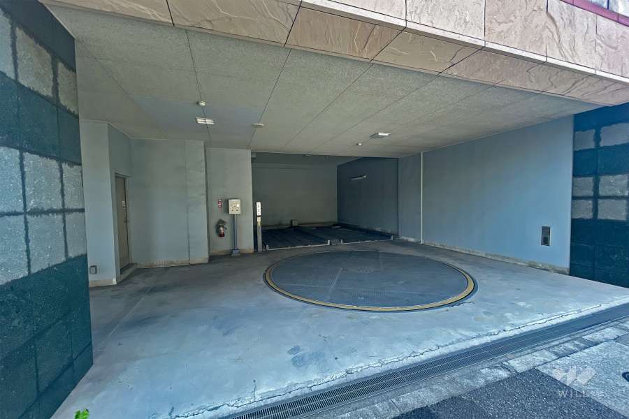 敷地内駐車場（屋内機械式）
