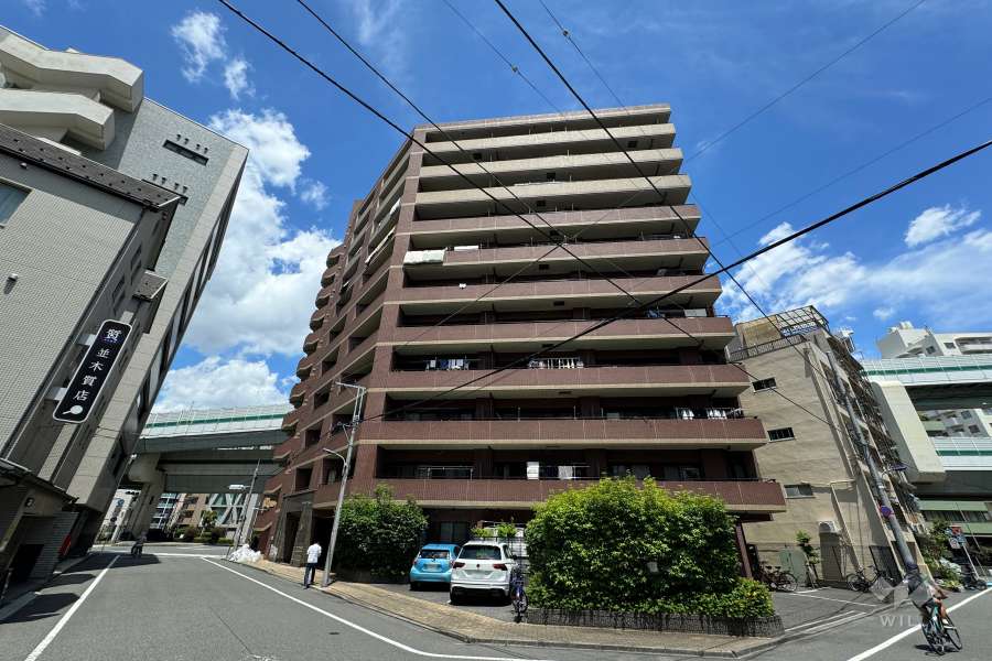 クレストフォルム王子の外観（南西側から）