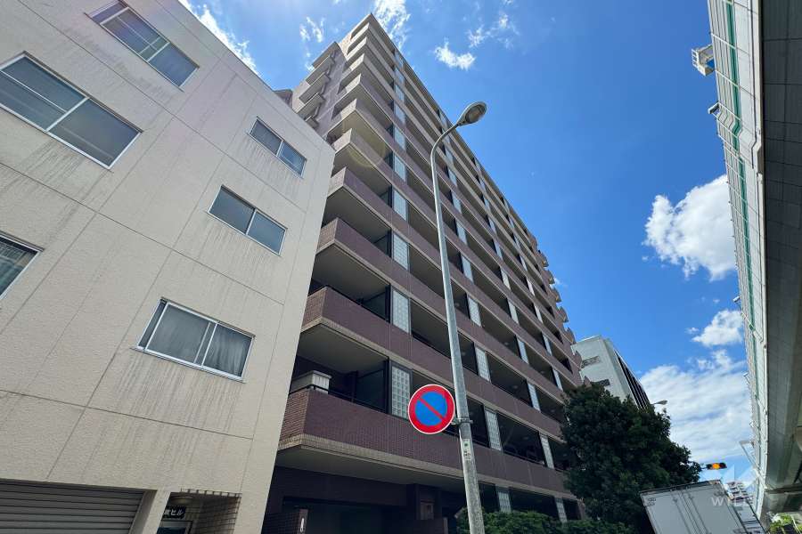 クレストフォルム王子の外観（東側から）
