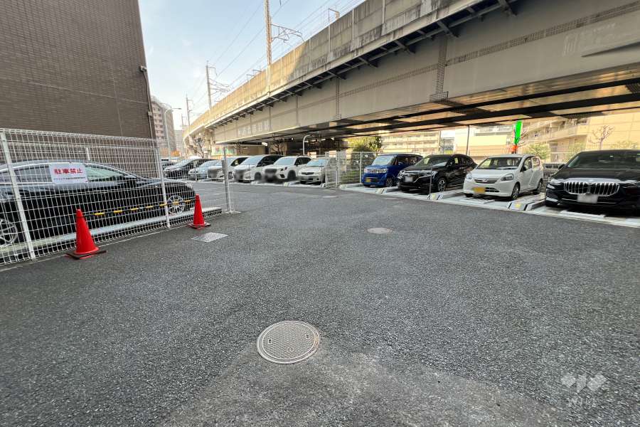 敷地内駐車場（屋外機械式）