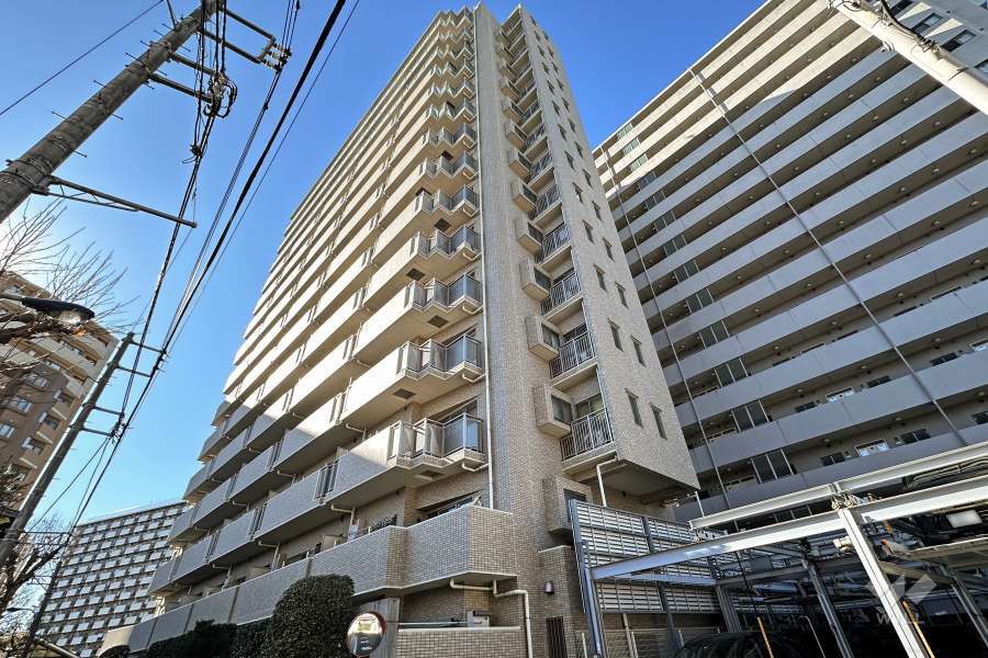 グローリオ王子神谷の外観（北東側から）