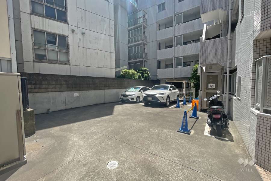 敷地内駐車場（屋外平面式）