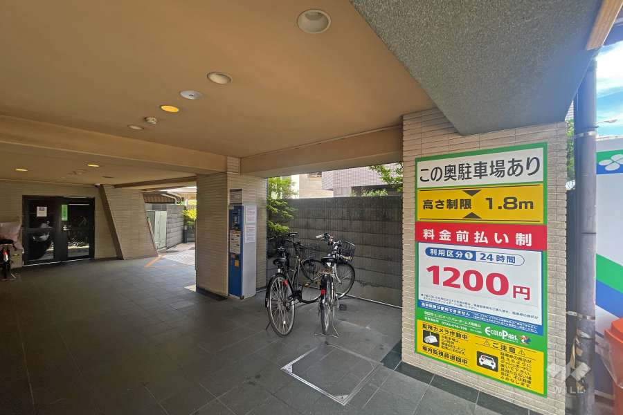 駐輪場 