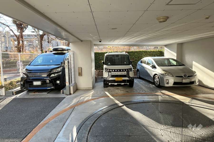 敷地内駐車場（屋内平面式・機械式）