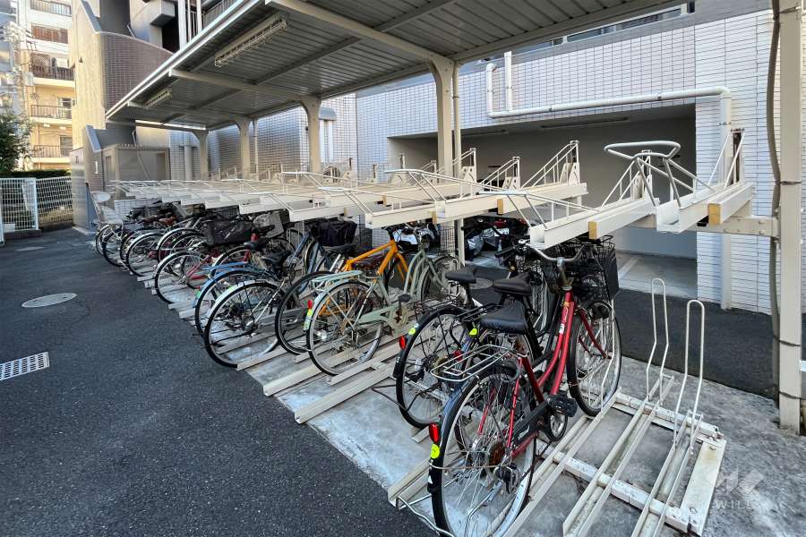 駐輪場（屋根付き）