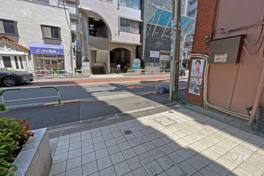 駐車場の出入り口