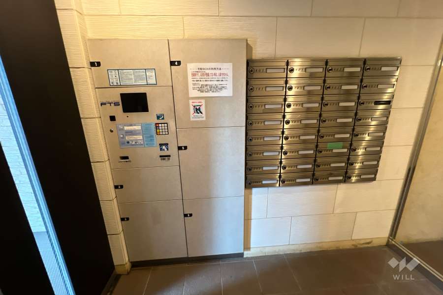 宅配ボックスと共用ポスト