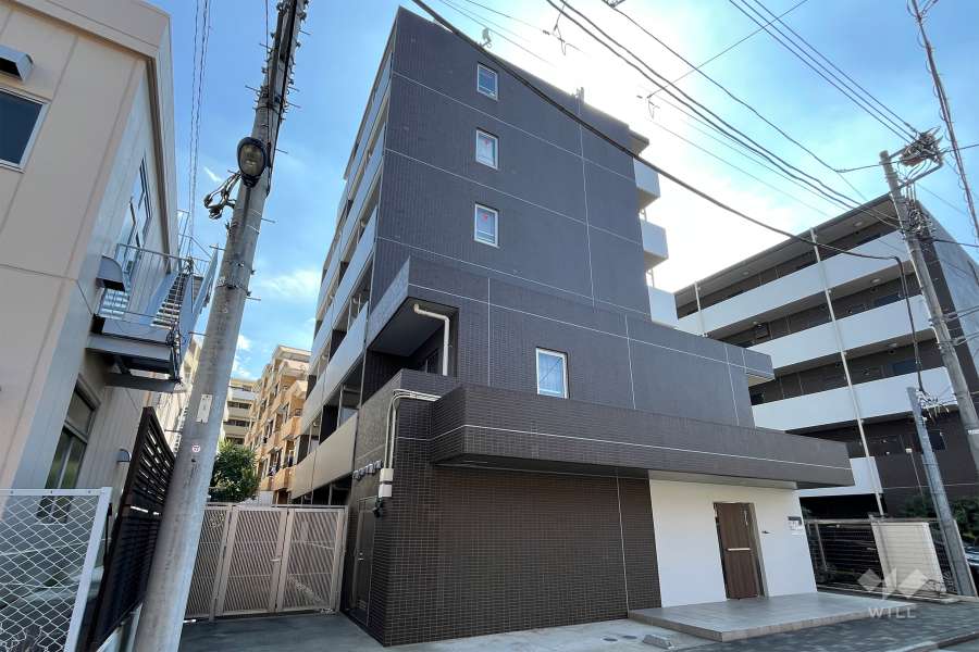 ラグジュアリーアパートメント赤羽西０２の外観（北東側から）