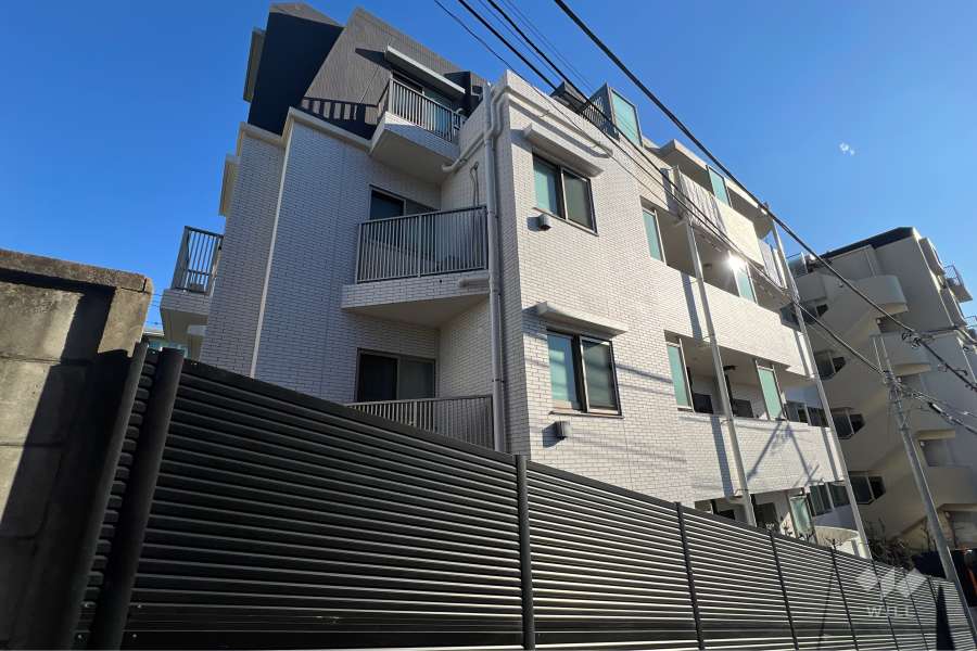 ウィルローズ西ヶ原の外観（北西側から）