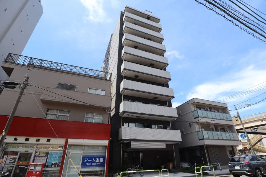 プレミアムキューブ東十条アリアの外観（南東側から）