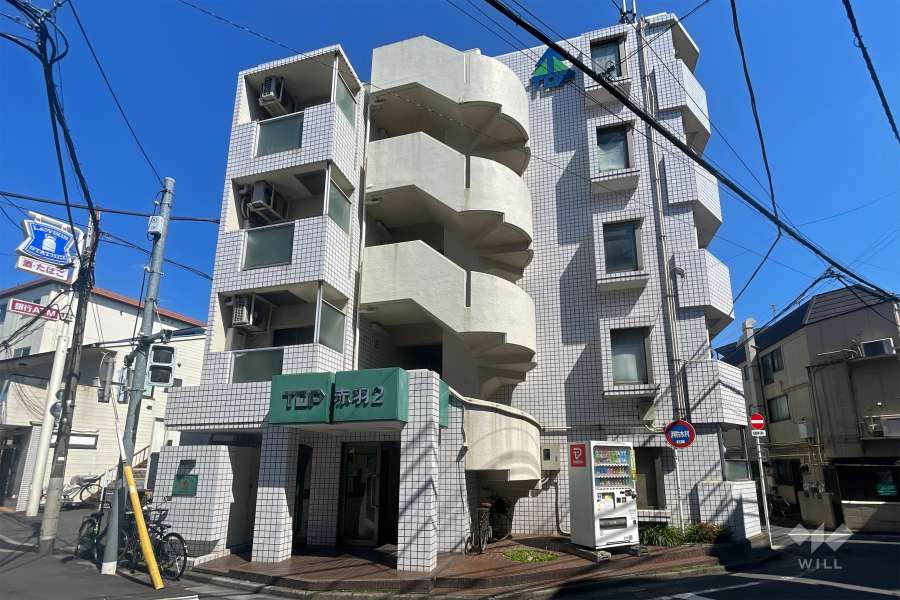 トップ赤羽第２の外観（北西側から）