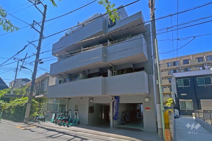 メゾン・ド・プラネットの外観（南東側から）