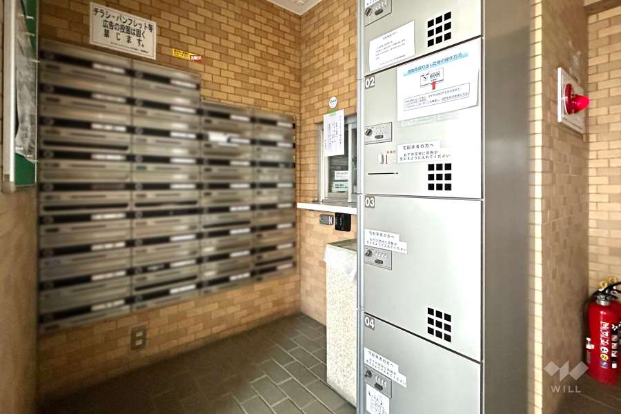 宅配ボックスと共用ポスト