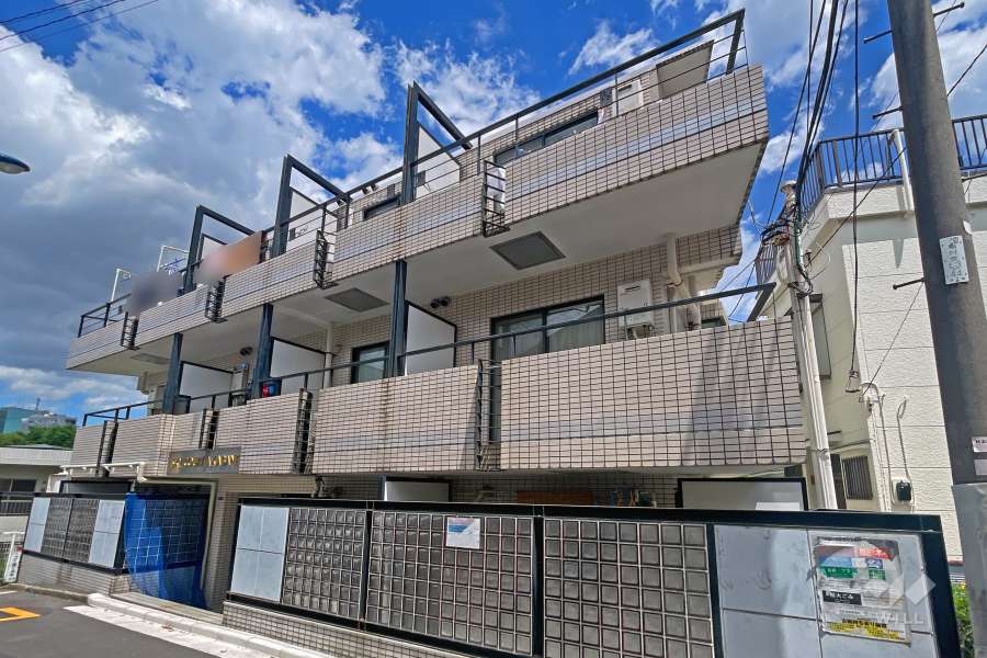 スカイコート赤羽第2の外観（南西側から）