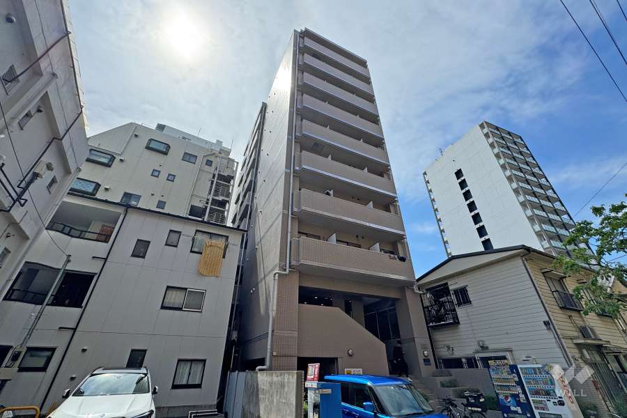 メインステージ王子駅前の外観（南東側から）