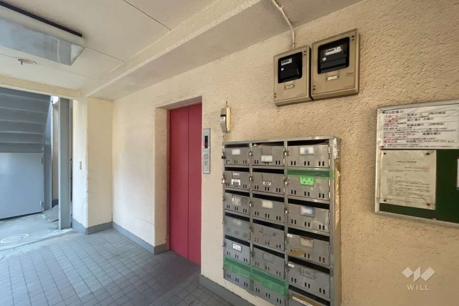 共用ポスト、エレベーター