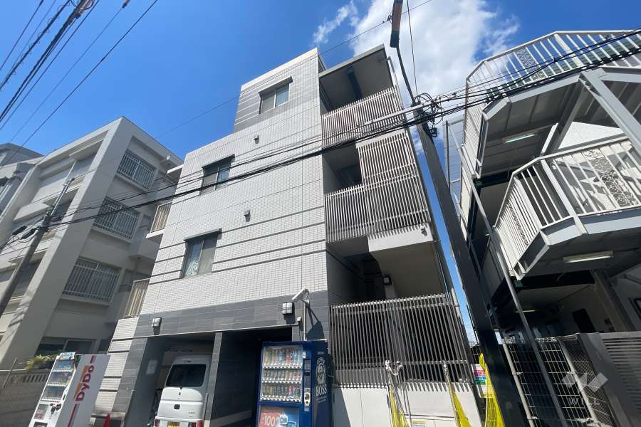 エルヴィエントライド上中里の外観（南東側から） 