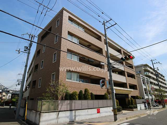 アーバニス甲東園ルアンジュの外観（南西側から）