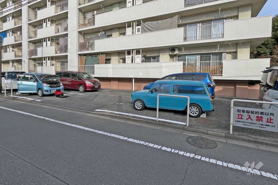 敷地内駐車場（屋外平面式）