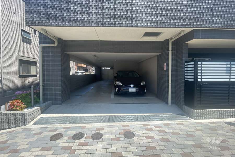敷地内駐車場（屋内平面式）