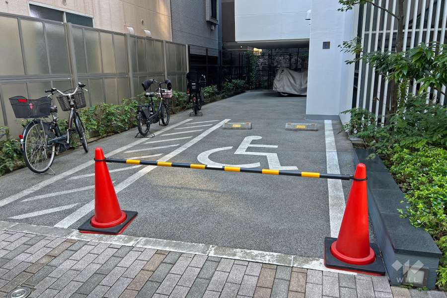 敷地内駐車場（屋外平面式）