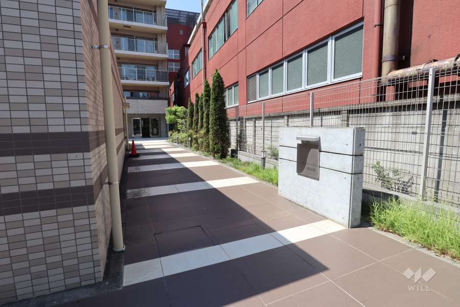 エントランスアプローチ