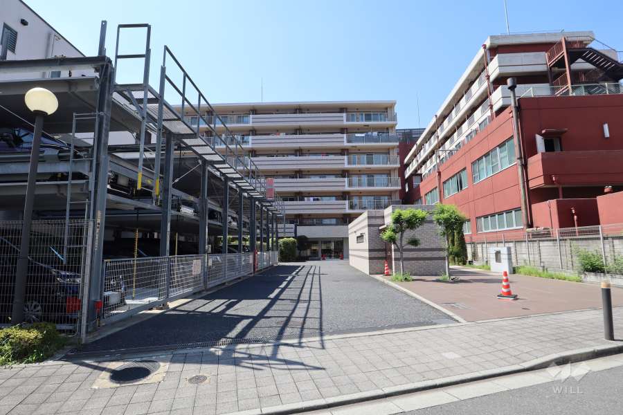 駐車場の出入り口