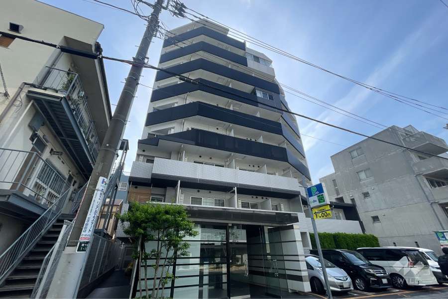 アクサス東十条アジールコートの外観（東側から）