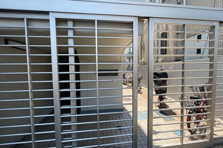 敷地の出入り口