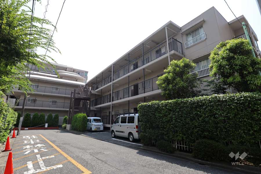 グリーンパーク王子の外観（西側から）